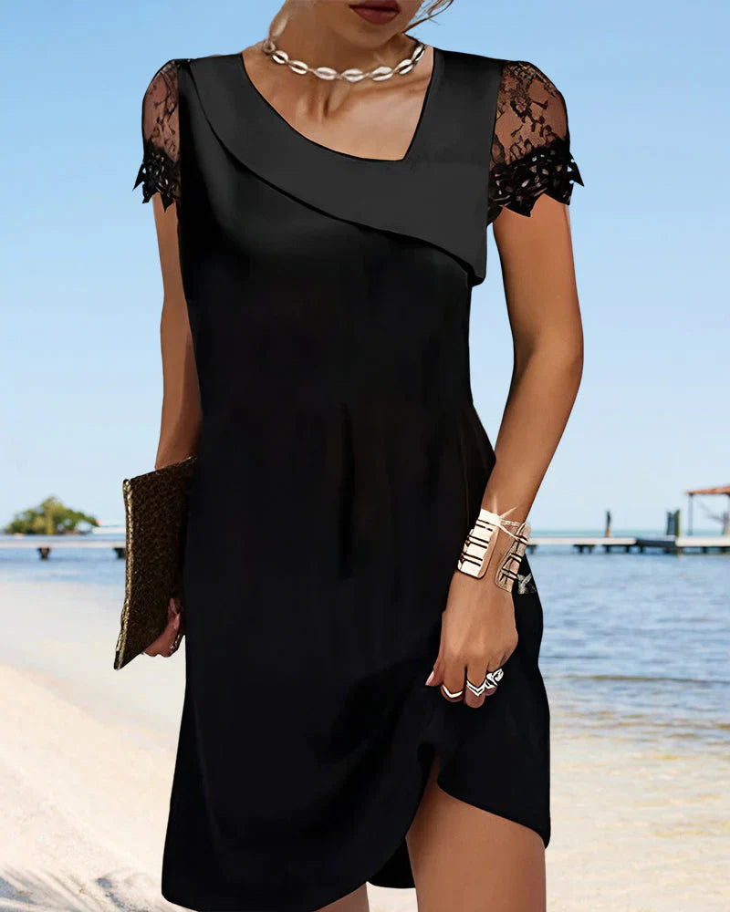 Marta - Elegant fitted lace dress