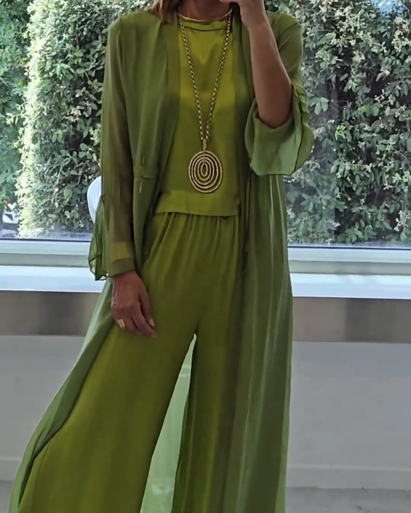 Elegant and comfortable summer women's set