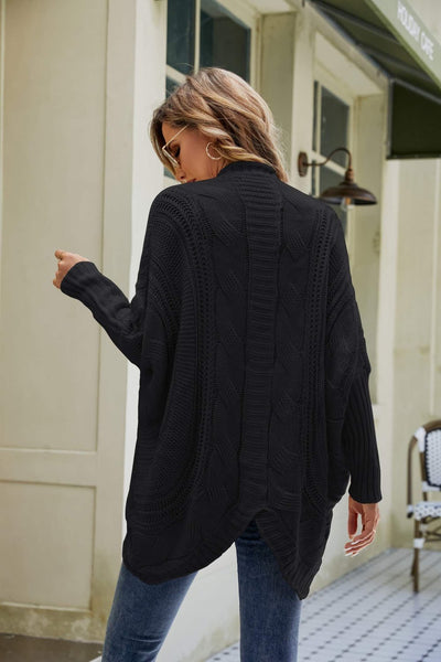 Open cardigan with wide sleeves for a stylish look.