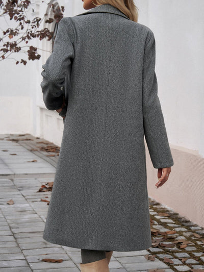 Women's long coat with pockets, collar and long sleeves