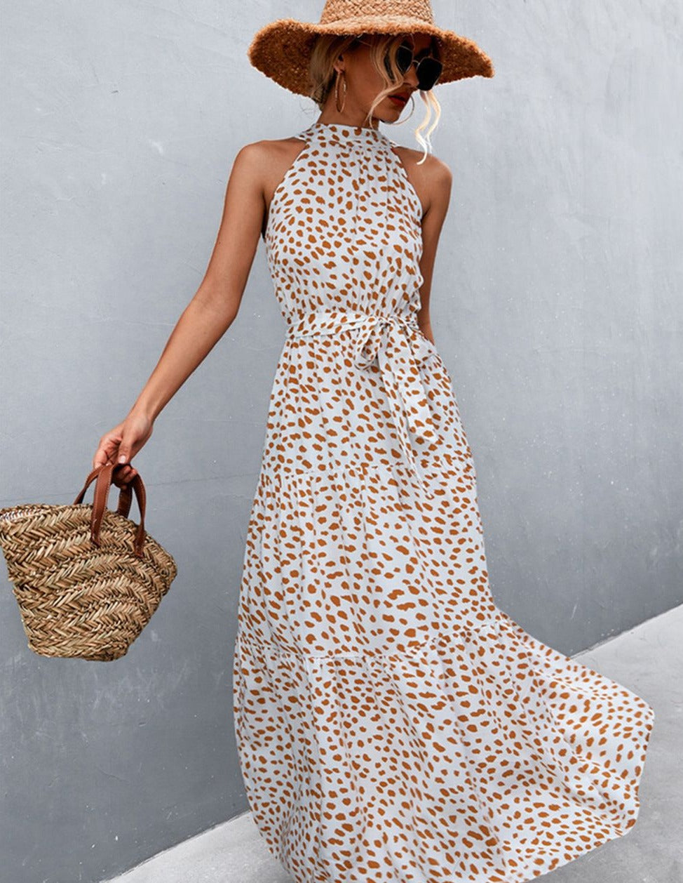 Sleeveless dress with summer print