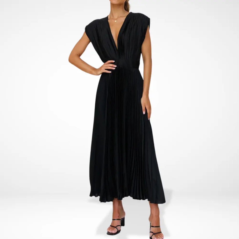 Long pleated dress with a plunging neckline and elegant style