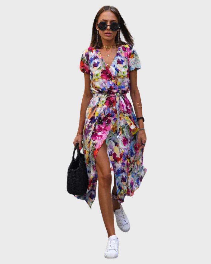 Elegant long dress with short sleeves and belt for special occasions
