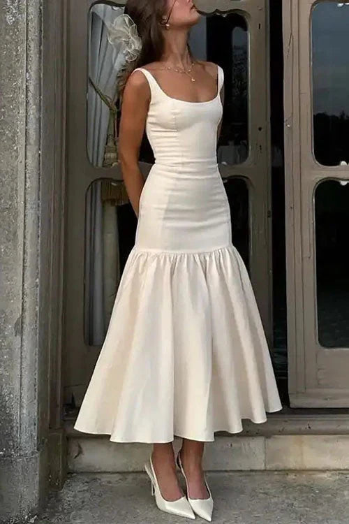 Andrea - Sleeveless U-Neck Bodycon Midi Dress
