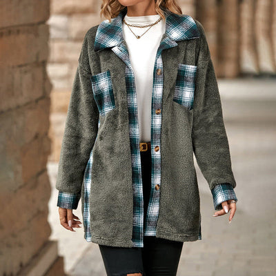 Elegant women's plaid coat: ideal for cold days