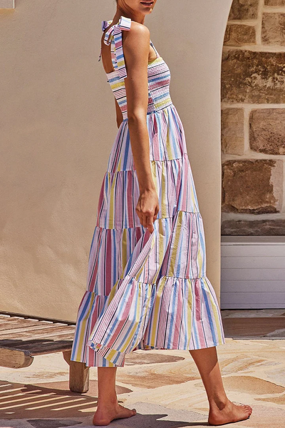Mia - Printed dresses with thin straps and urban fashion patches