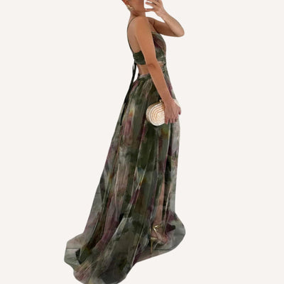 Elegant long dress with thin straps and floral print