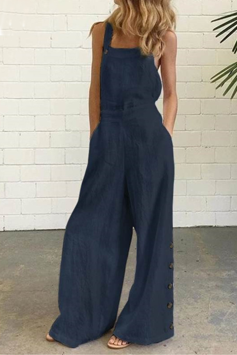Casual jumpsuit with adjustable straps and wide-legged pants