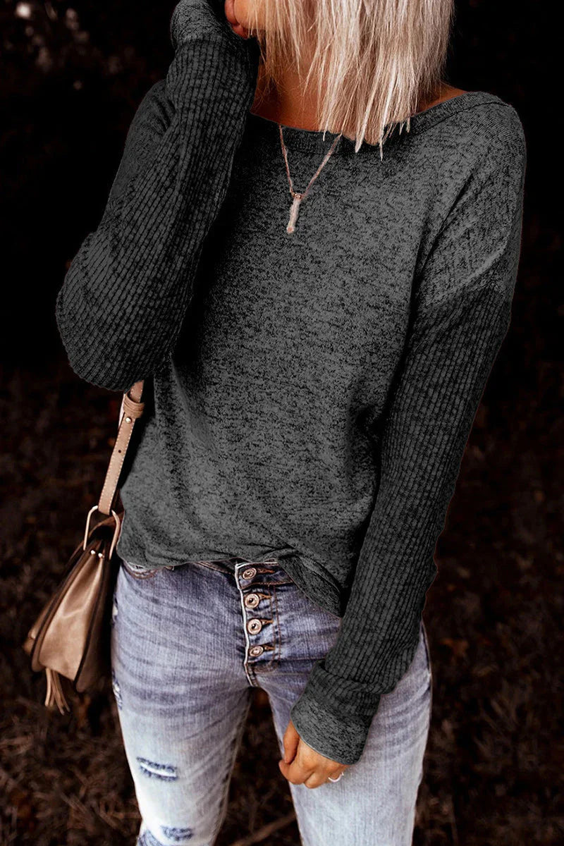 Comfortable and versatile winter t-shirt