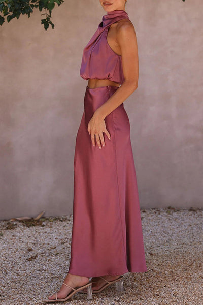 Elegant two-piece set with sleeveless top and long skirt