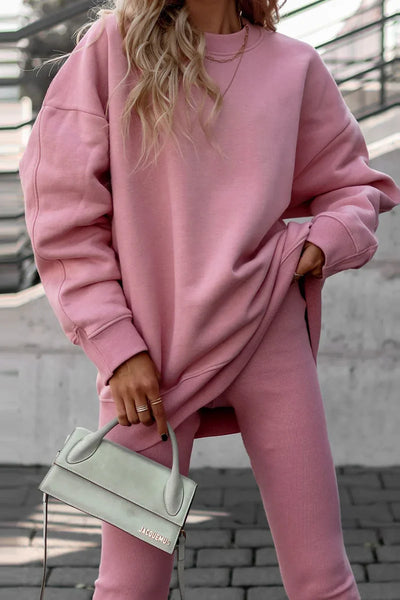 Cozy two-piece set with round neck and long sleeves