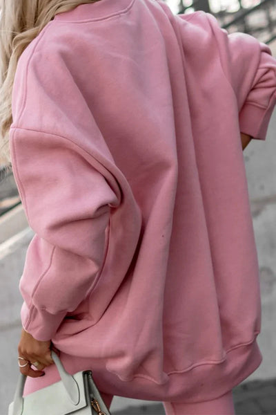Cozy two-piece set with round neck and long sleeves