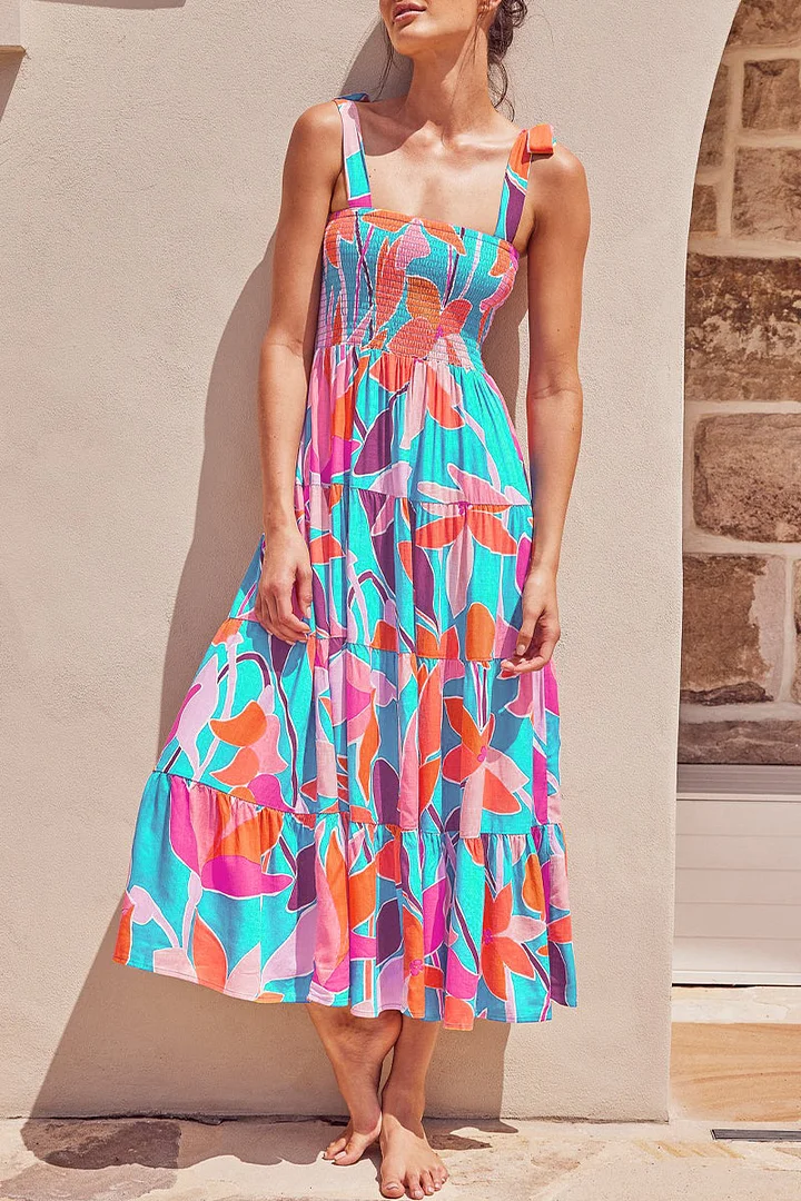Mia - Printed dresses with thin straps and urban fashion patches