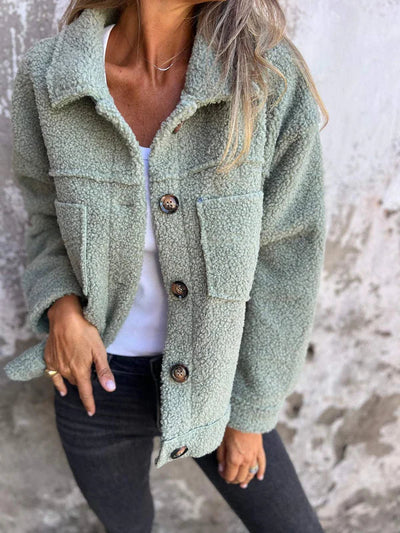 Women's short jacket with lapels in a modern and cozy style