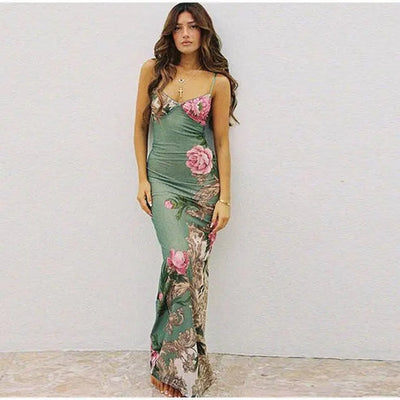 Sleeveless dress with floral print and elegant style
