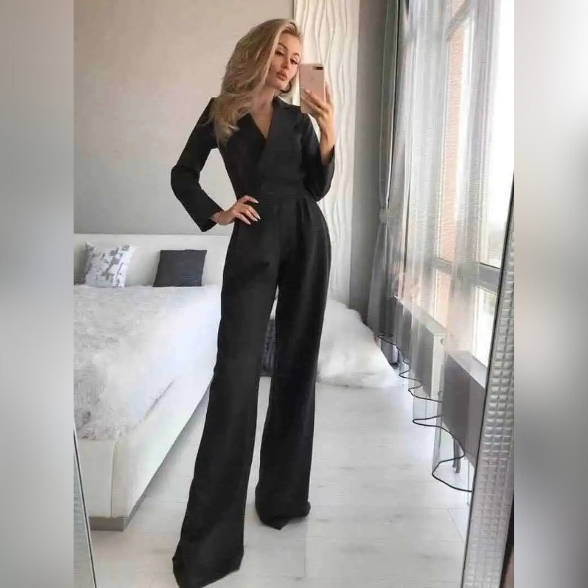 Elegant and modern jumpsuit for women