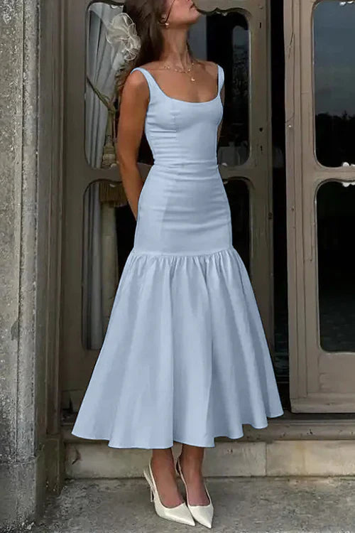 Andrea - Sleeveless U-Neck Bodycon Midi Dress