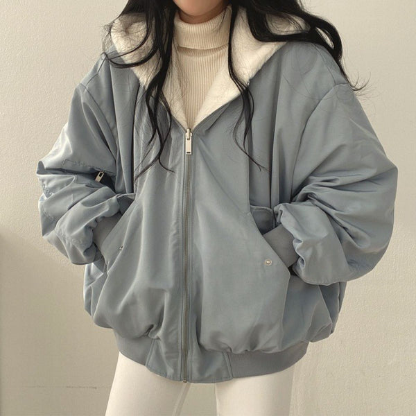 Insulated bomber jacket for cold days