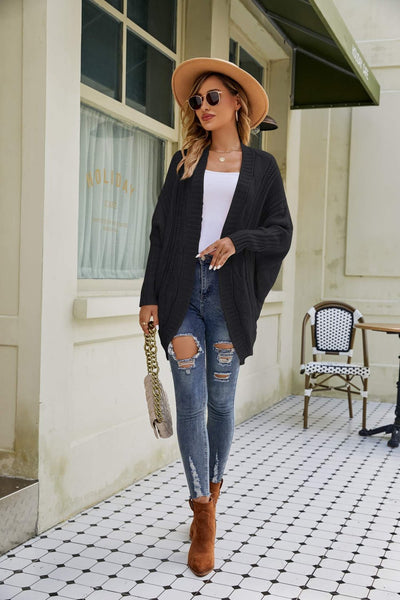 Open cardigan with wide sleeves for a stylish look.