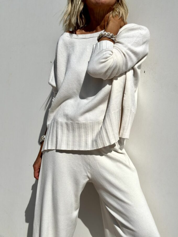 Women's Casual Sweater and Wide Leg Pants Set - Comfortable Style