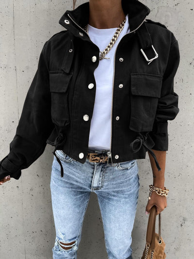 Short biker jacket for fall and winter: style and protection