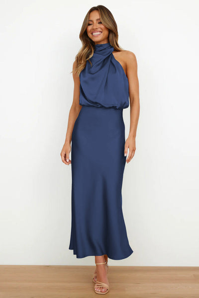 Elegant long dress with asymmetrical neckline and sophisticated design