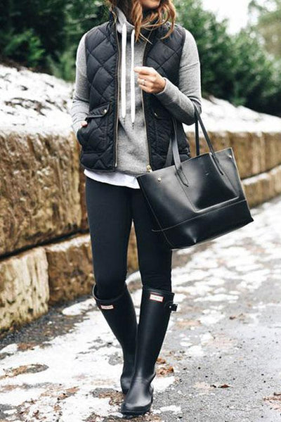 Vest with pockets and plain collar
