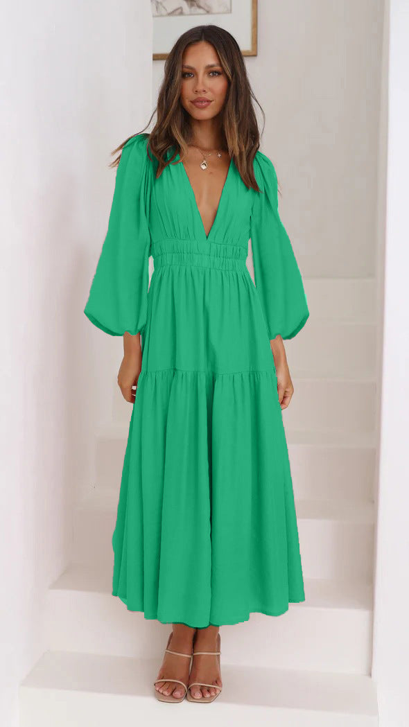 Amalie - Long-Sleeved Dress with Slimming Pleats and Fresh Skirt
