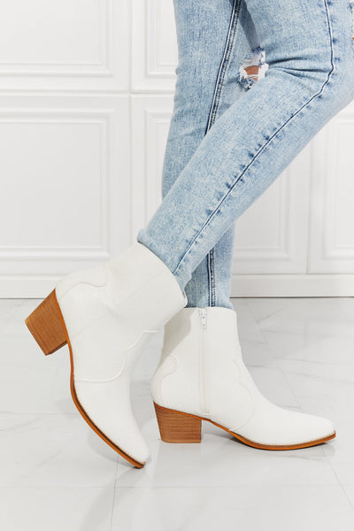 Classic White Faux Leather Western Boots - Jazzy Shoes