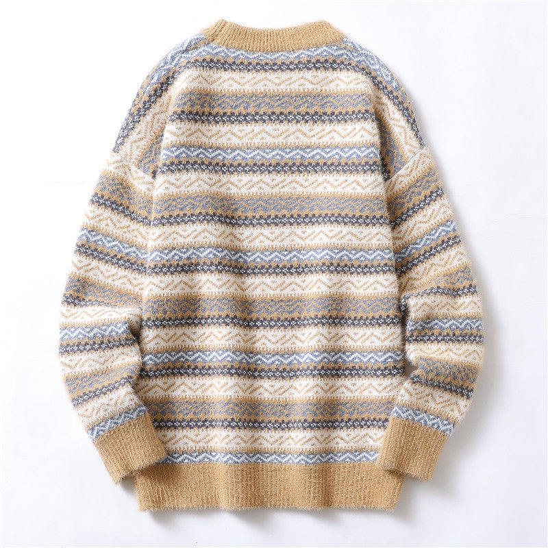 Warmth and style: the perfect sweater for cold days