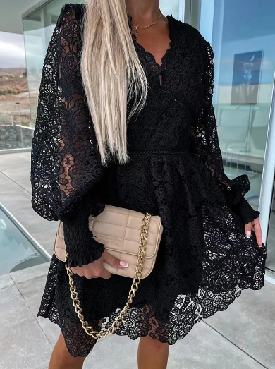 Linda - Elegant Dress
