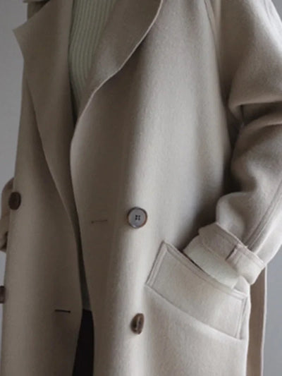 Elegant loose coat with minimalist design