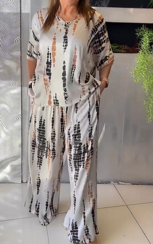 Casual two-piece set with round neck blouse and wide-legged pants