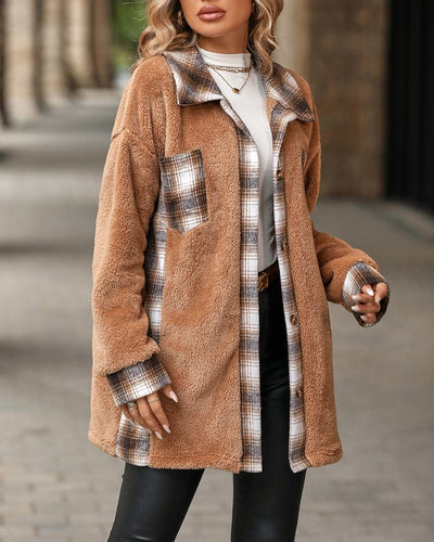 Long-sleeved plaid coat with pockets and buttons - casual and modern style