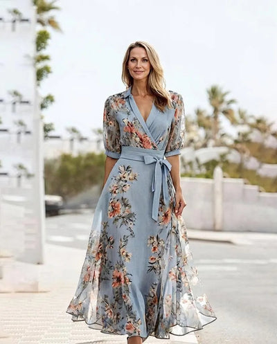 Elegant short-sleeved midi dress with a V-neckline