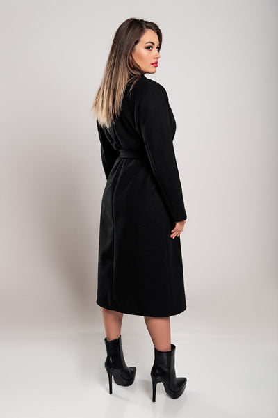 Elegant women's long coat with button closure and sophisticated design