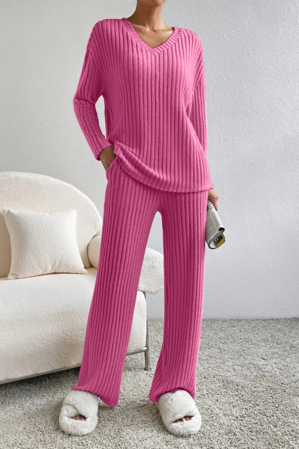 V-neck ribbed top and pants set