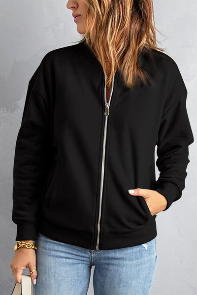 Women's black zip-up jacket with pockets: the perfect combination of style and comfort