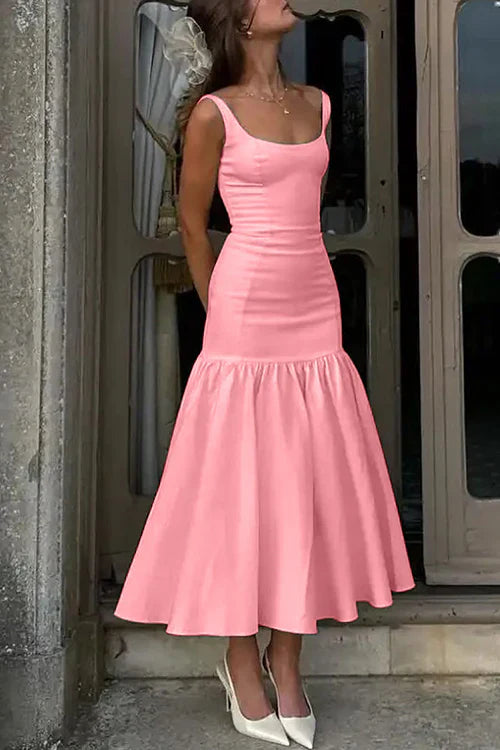 Andrea - Sleeveless U-Neck Bodycon Midi Dress