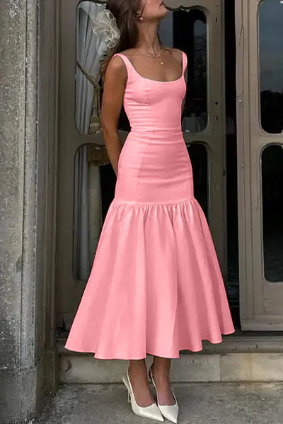 Andrea - Sleeveless U-Neck Bodycon Midi Dress