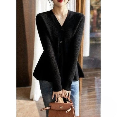 Ribbed Knit Cropped Cardigan with Zip Closure for Style