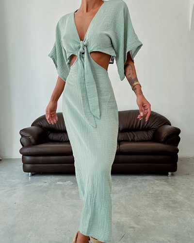 Camila - Beautiful dress with open waist and laces