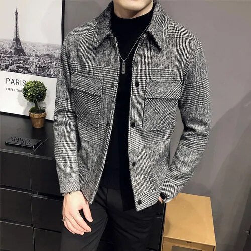Classic Plaid Jacket for All Seasons – Elegant and Versatile