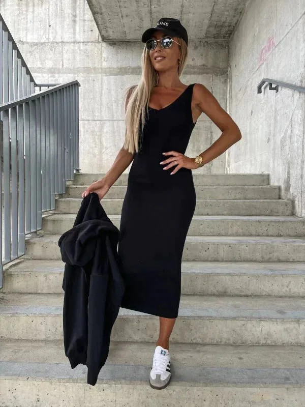 Women's Dress and Sweatshirt Set: Fashionable Elegance and Comfort