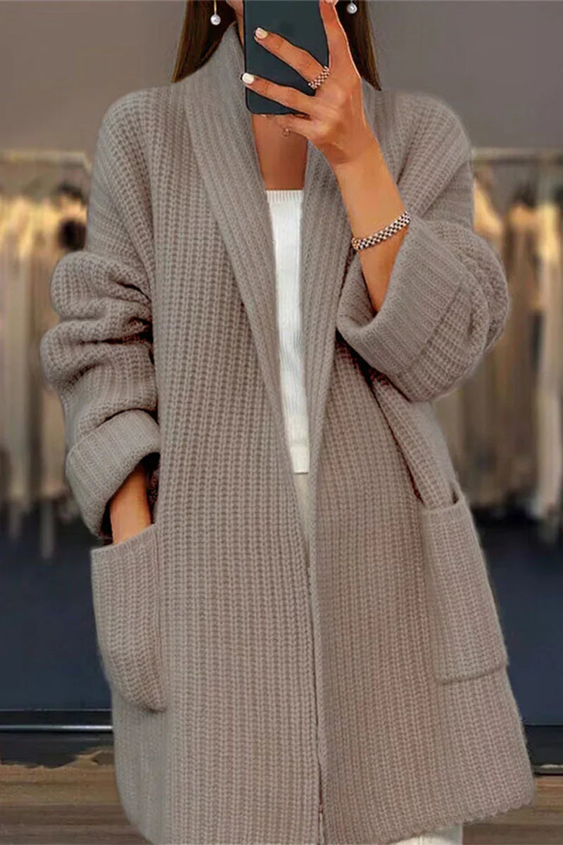 Casual and elegant cardigan