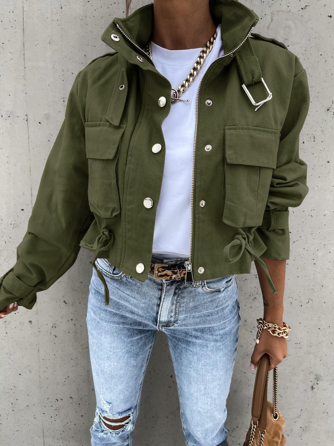 Short biker jacket for fall and winter: style and protection
