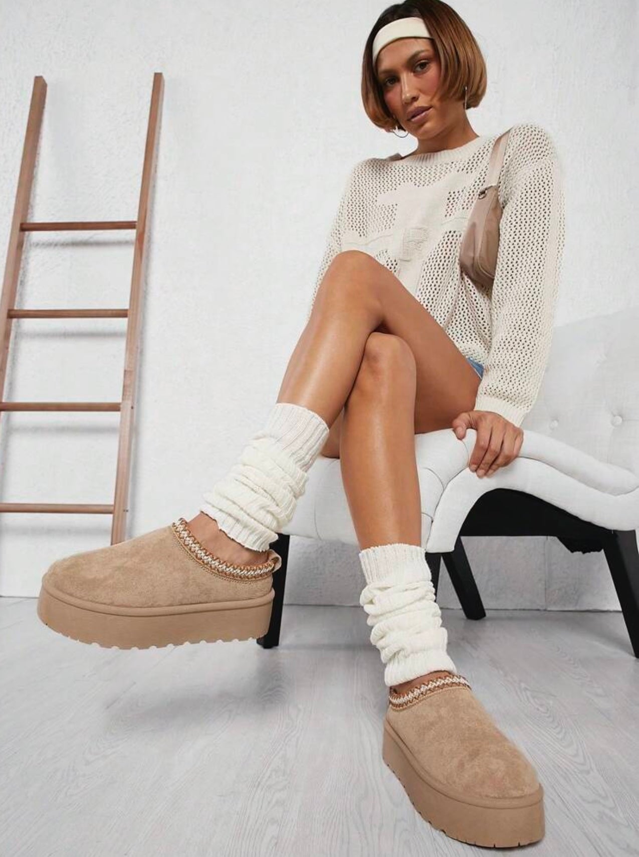 Warm and Comfortable Plush Platform Slippers for Home