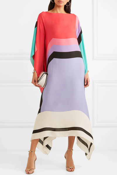 Modern batwing midi dress with elegant geometric print