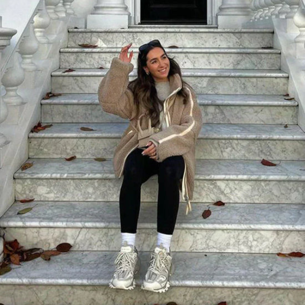 Modern and Warm Women's Jacket with Cozy Design for Winter
