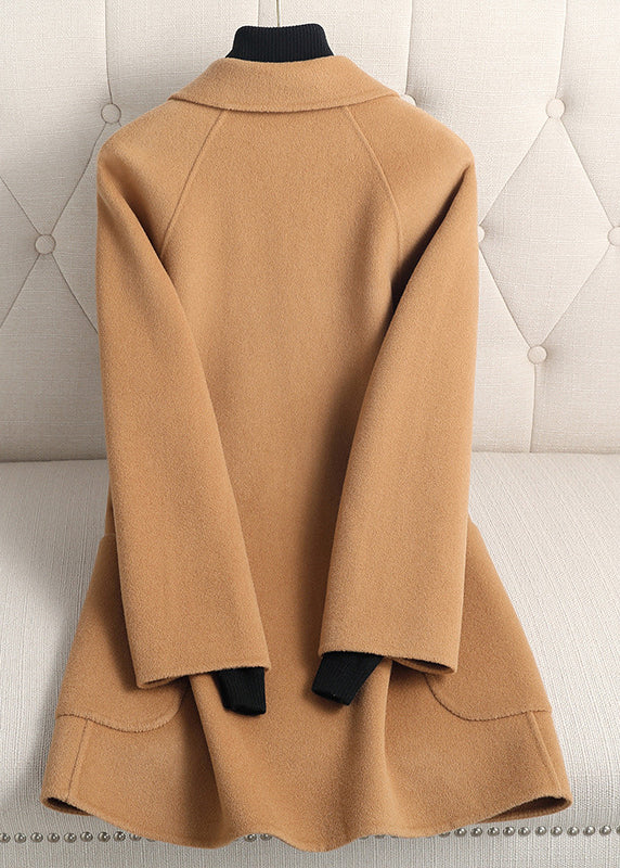 Loose-fitting notched button-down coat for fall